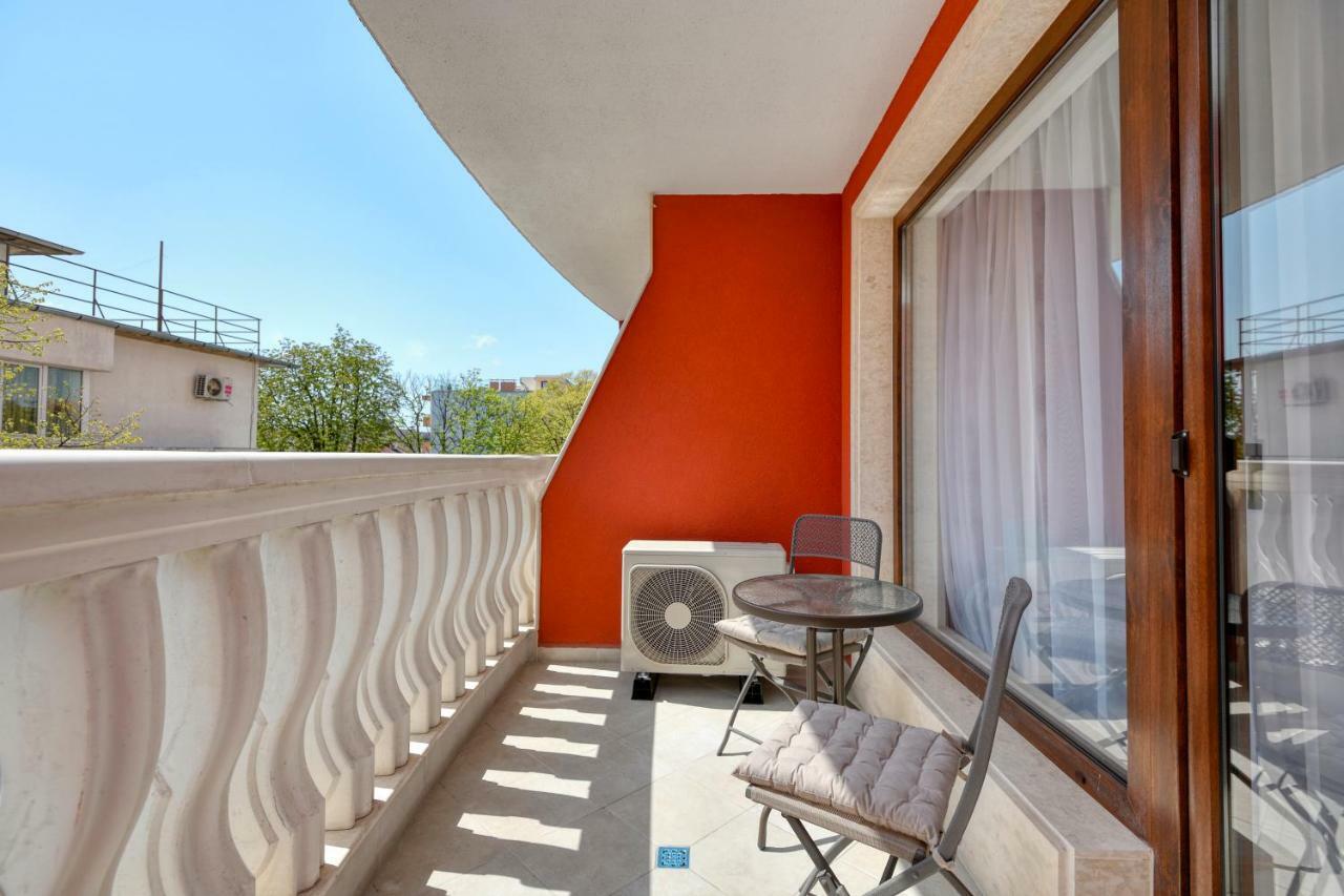 Apartment Grand Karavel Centre Варна Экстерьер фото