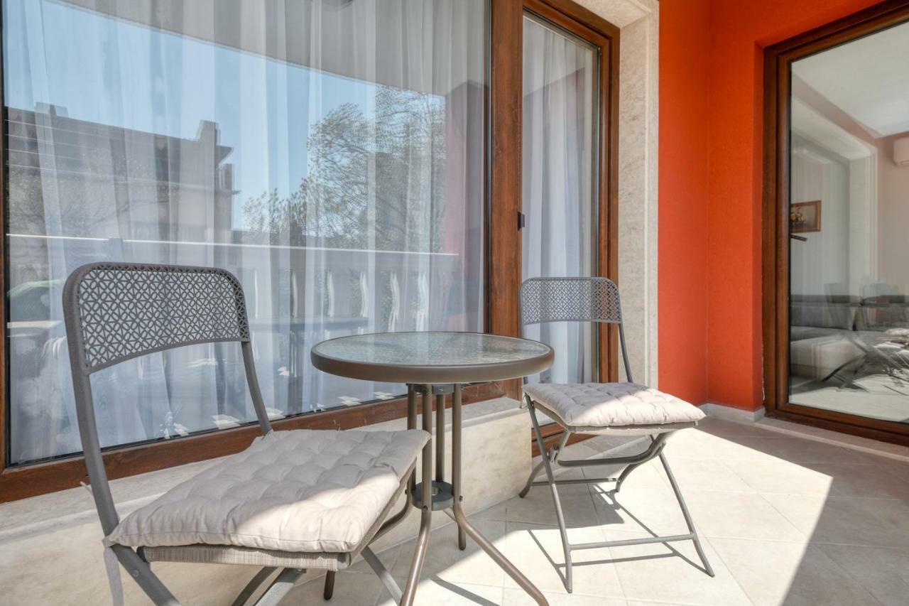 Apartment Grand Karavel Centre Варна Экстерьер фото