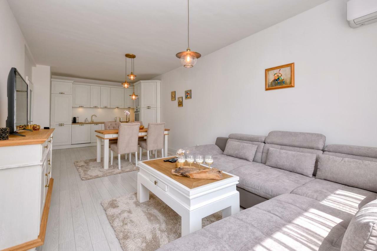 Apartment Grand Karavel Centre Варна Экстерьер фото